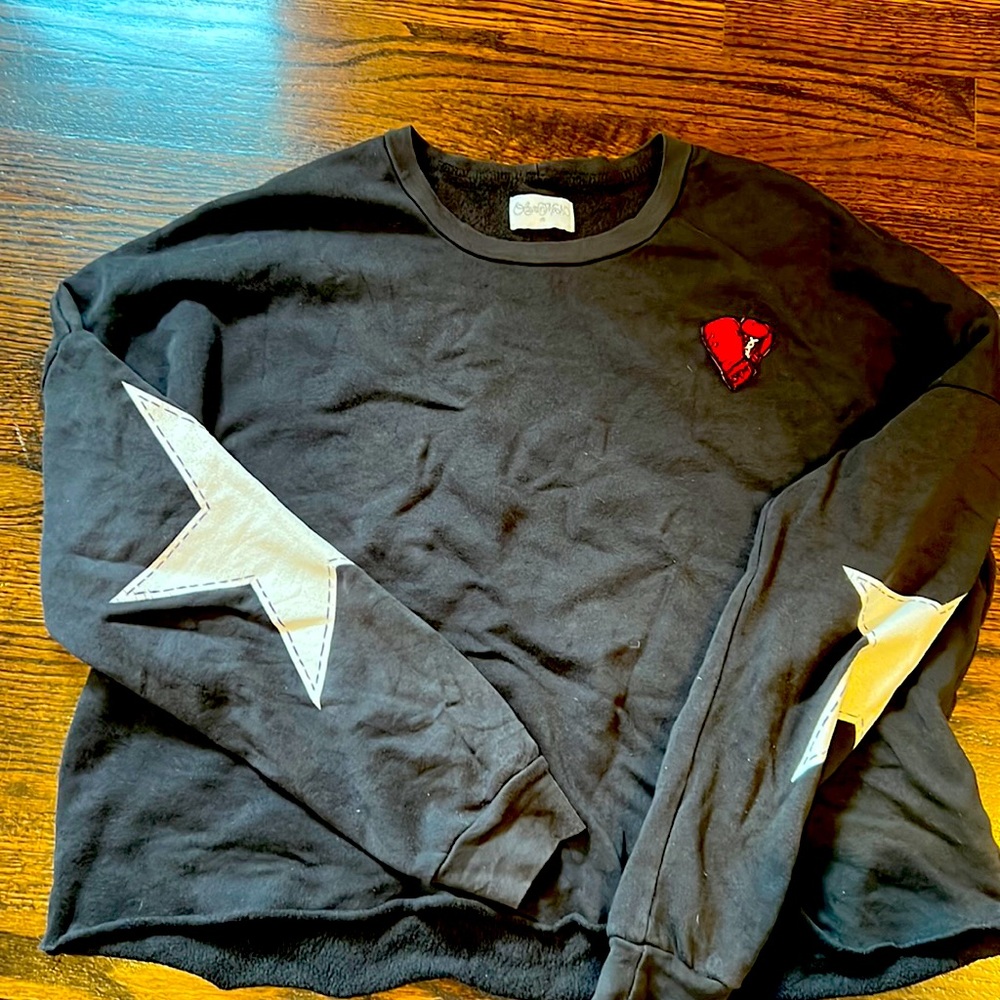 Lauren Moshi crewneck sweatshirt.